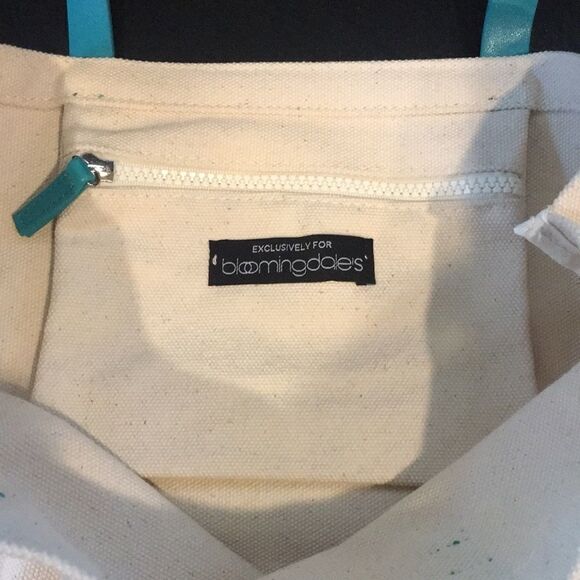 Vintage Bloomingdale’s Tote   - Picture 2 of 10